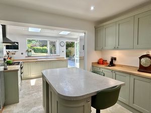 Breakfast Kitchen- click for photo gallery